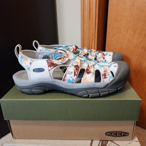 Keen Newport H2 1026243 Drizzle/Porcelain US 10 - Picture 1 of 4